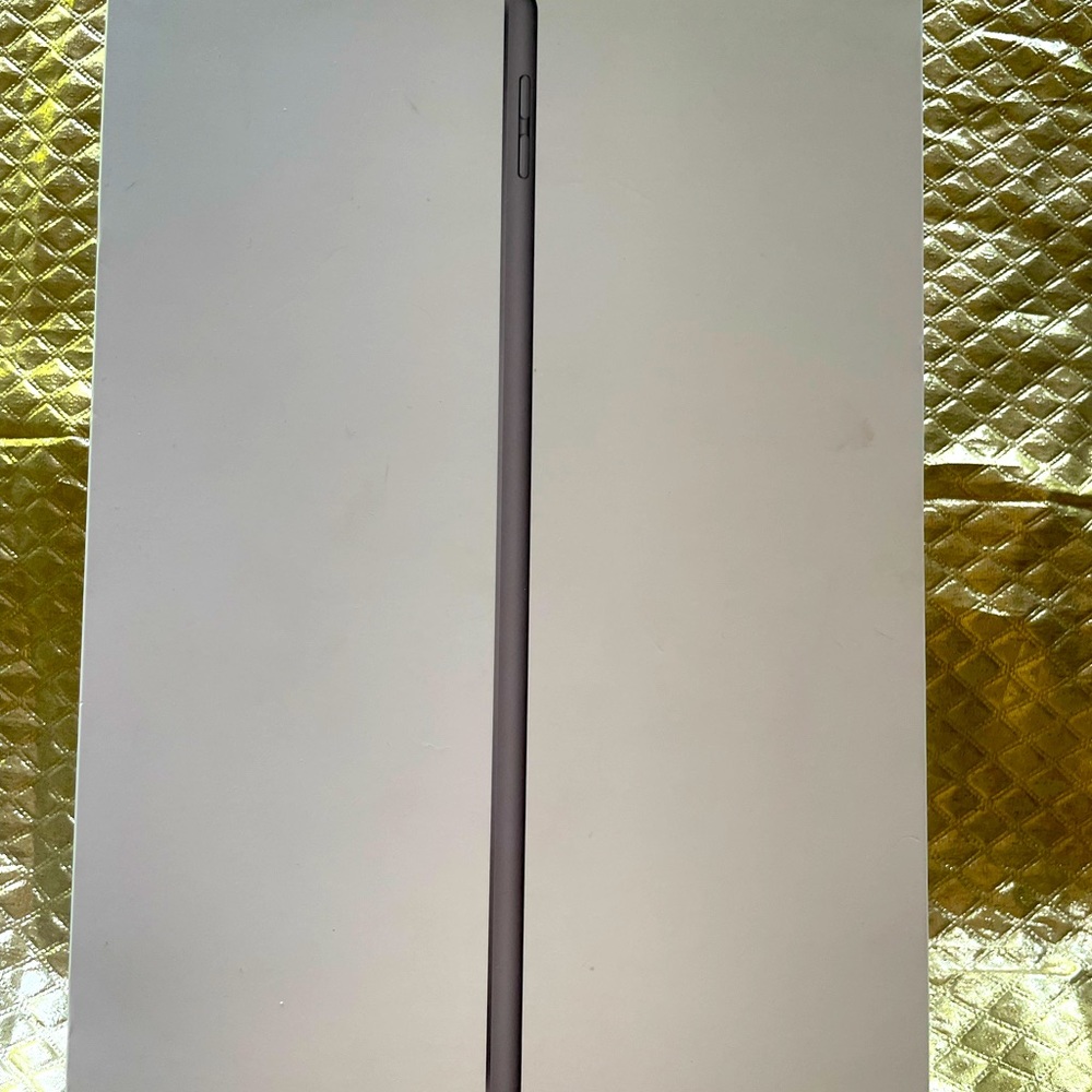iPad BOX ONLY